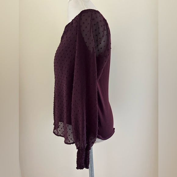 Pretty Wine Colored Top - Picture 4 of 6